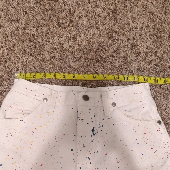Wrangler vintage white paint splatter cowboy cut high rise slim taper leg jeans - Picture 5 of 10